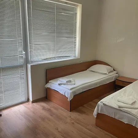 Konukevi Gergana 4*